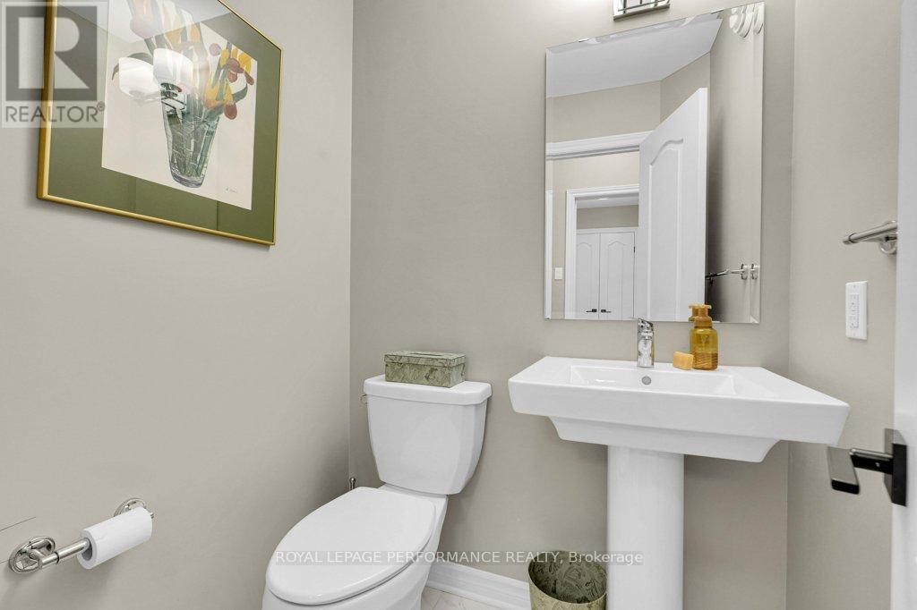 210 Trollius Way, Ottawa, Ontario  K1T 0R7 - Photo 13 - X13441534