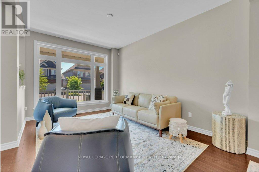 210 Trollius Way, Ottawa, Ontario  K1T 0R7 - Photo 6 - X13441534