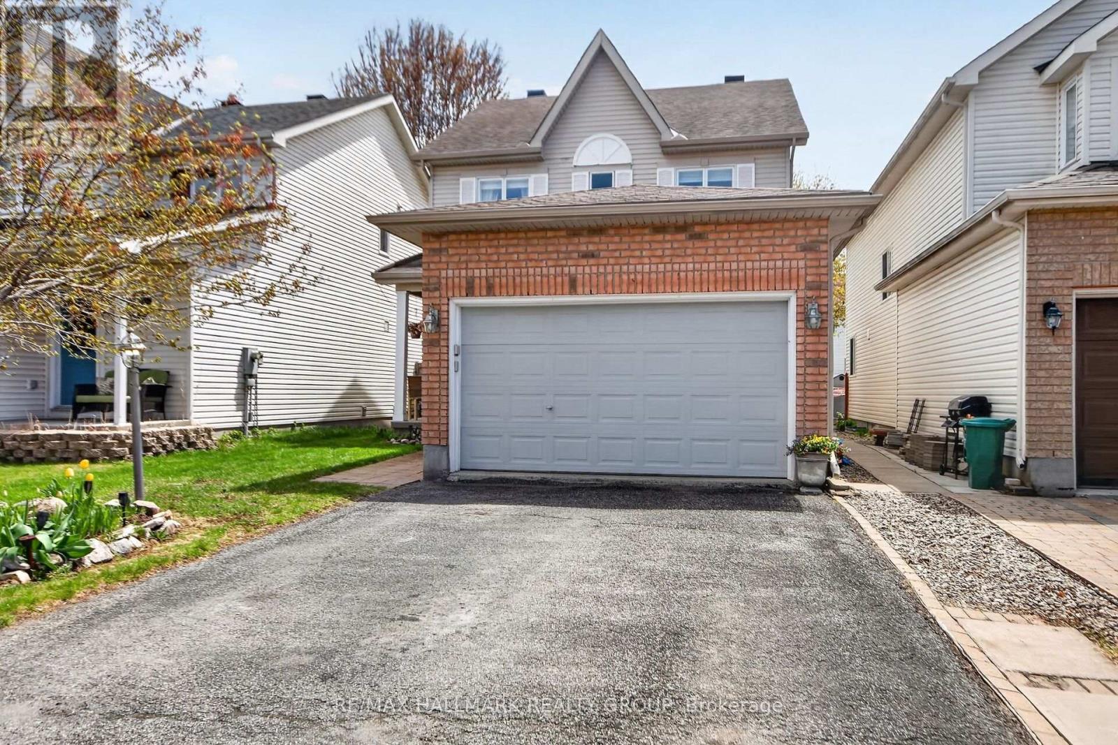 48 Avonmore Crescent, Ottawa, Ontario  K2G 6J7 - Photo 3 - X13441608