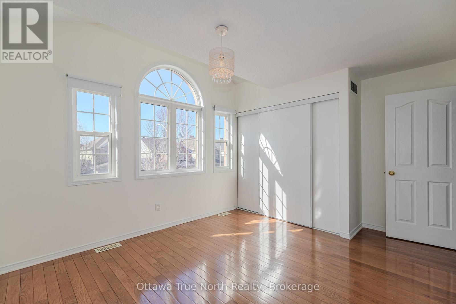 110 Macara Crescent, Ottawa, Ontario  K2K 0E1 - Photo 11 - X13441646