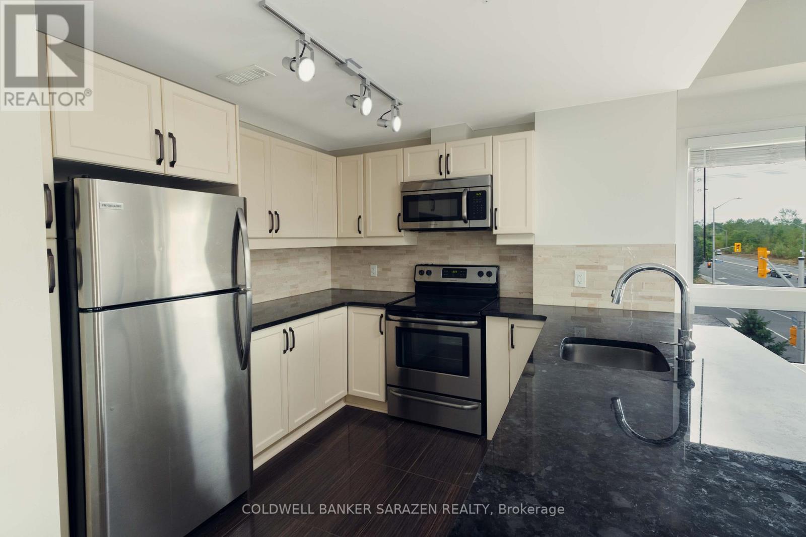 303 - 250 Winterfell Private, Ottawa, Ontario  K1G 4J1 - Photo 9 - X13441650