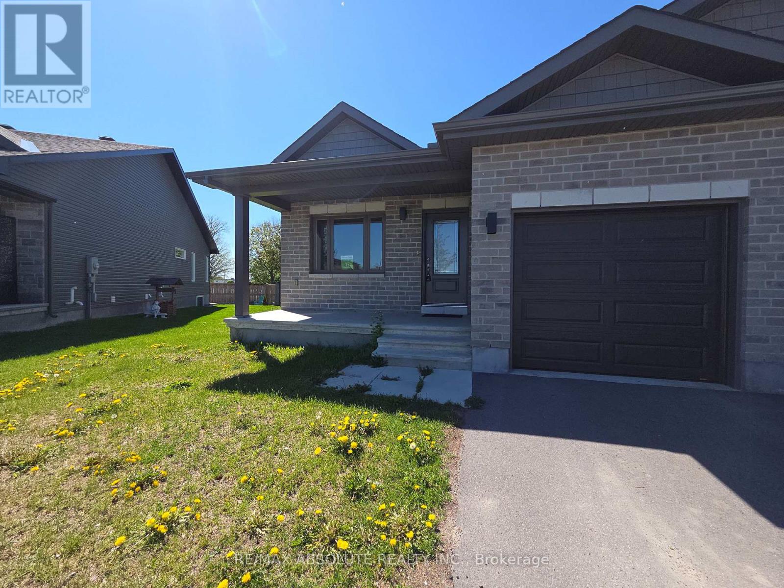 15 Seabert Drive, Arnprior, Ontario  K7S 0H9 - Photo 2 - X13441684
