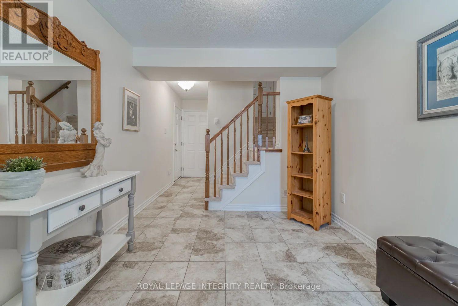 138 Grenadine Street, Ottawa, Ontario  K2S 0P1 - Photo 3 - X13441716