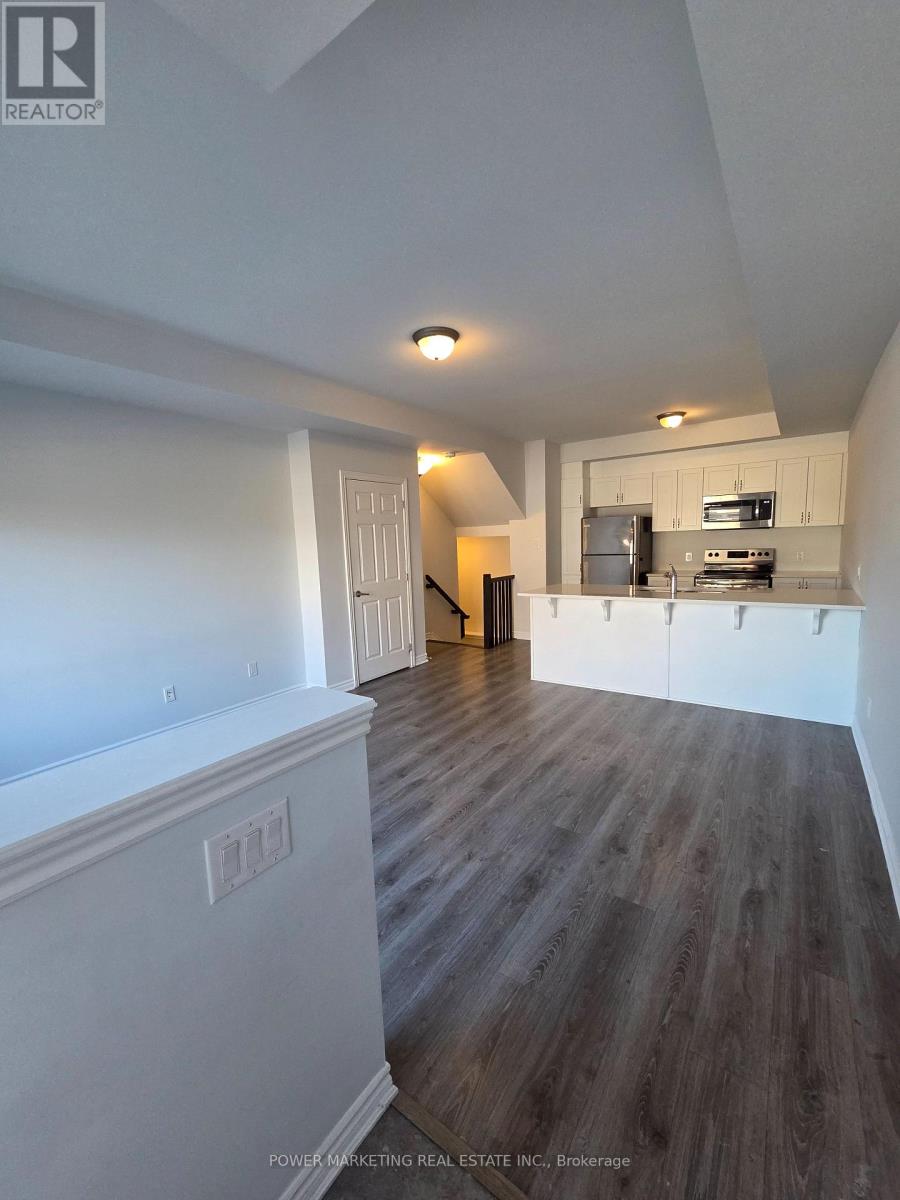 641 Makwa Private, Ottawa, Ontario  K1K 5A4 - Photo 10 - X13441756