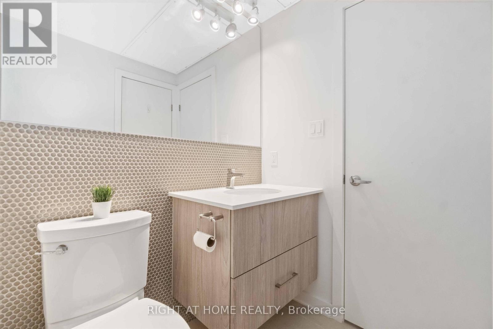 305 - 22 Perkins Street, Ottawa, Ontario  K1R 7G5 - Photo 14 - X13441828