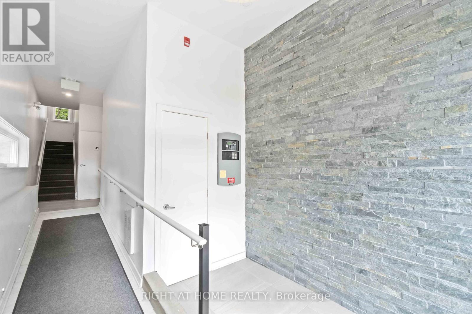 305 - 22 Perkins Street, Ottawa, Ontario  K1R 7G5 - Photo 18 - X13441828