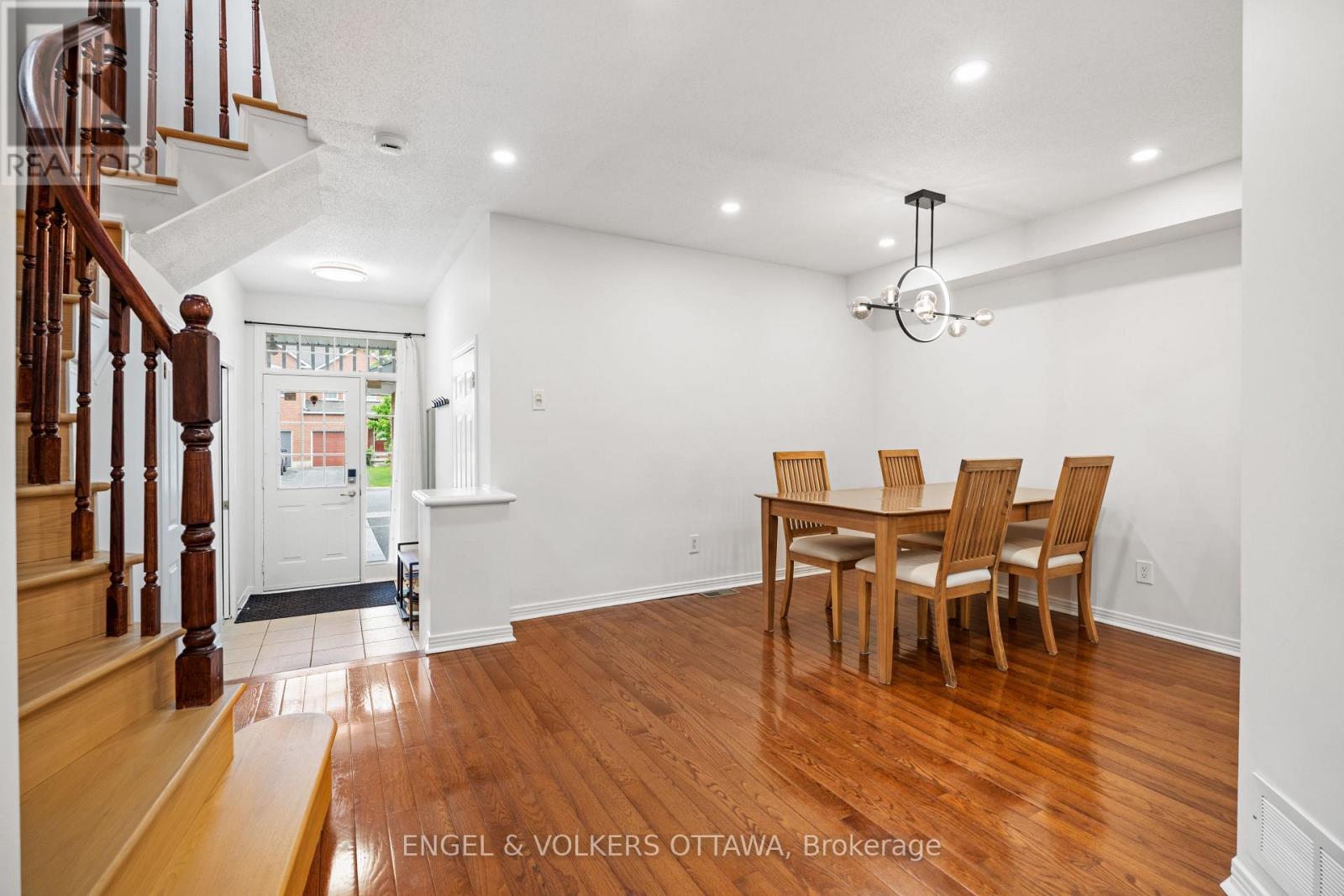 18 Cambray Lane, Ottawa, Ontario  K2K 3C3 - Photo 7 - X13441838