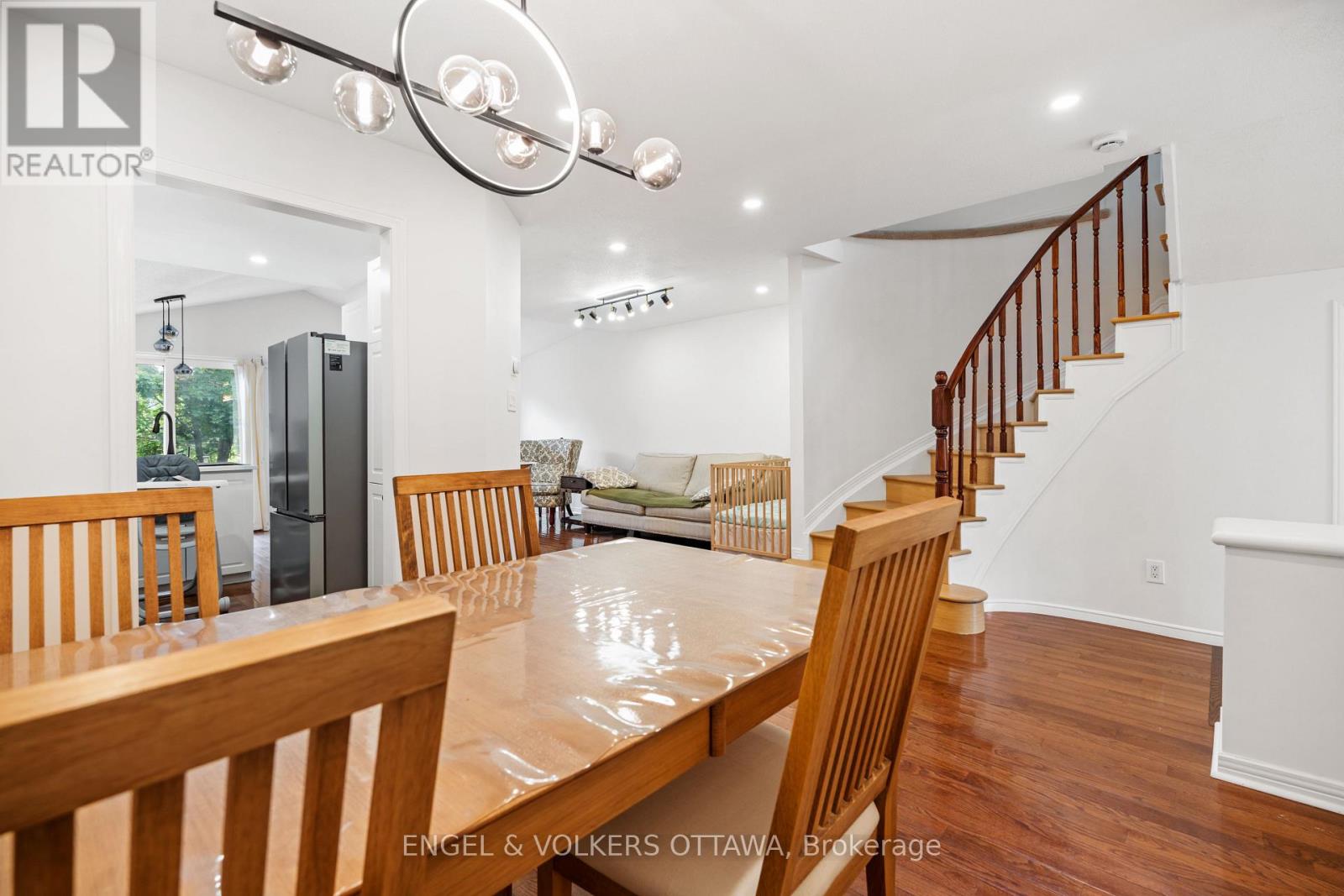 18 Cambray Lane, Ottawa, Ontario  K2K 3C3 - Photo 8 - X13441838