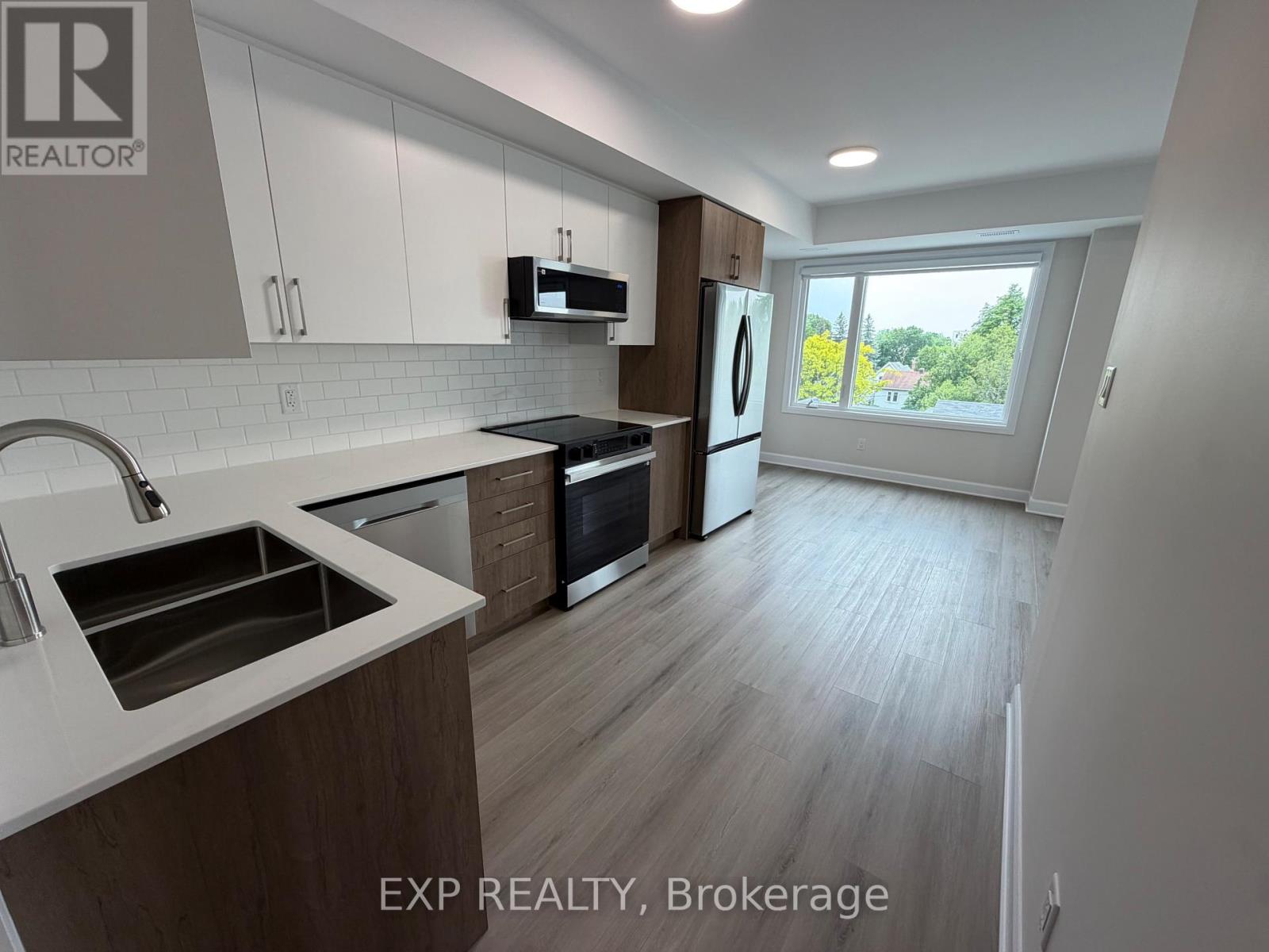 258 Montfort Street, Ottawa, Ontario  K1L 5P2 - Photo 4 - X13441968