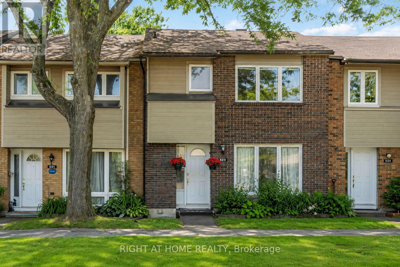 3 - 21 MIDLAND CRESCENT, Ottawa, Ontario