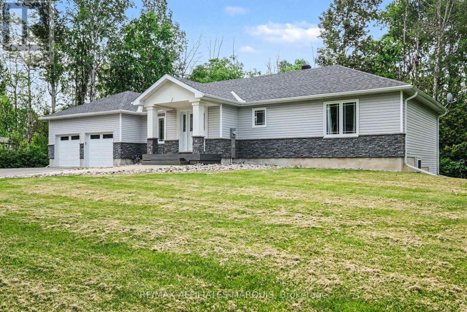 97 Golf Club Road, Rideau Lakes, Ontario  K7A 4S5 - Photo 3 - X13442016