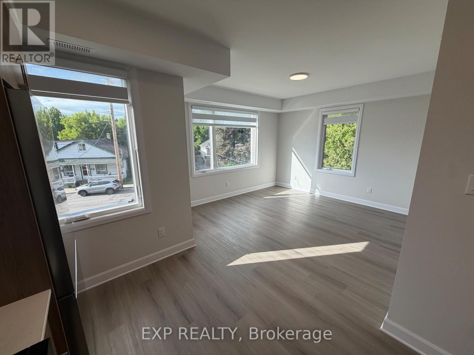 . - 258 Montfort Street, Ottawa, Ontario  K1L 5P2 - Photo 5 - X13442028