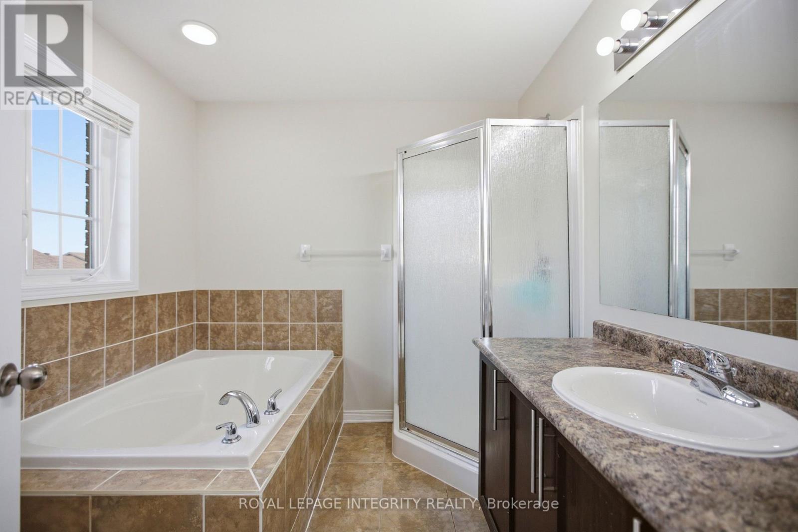 354 Rolling Meadow Crescent, Ottawa, Ontario  K1W 0A7 - Photo 16 - X13442142