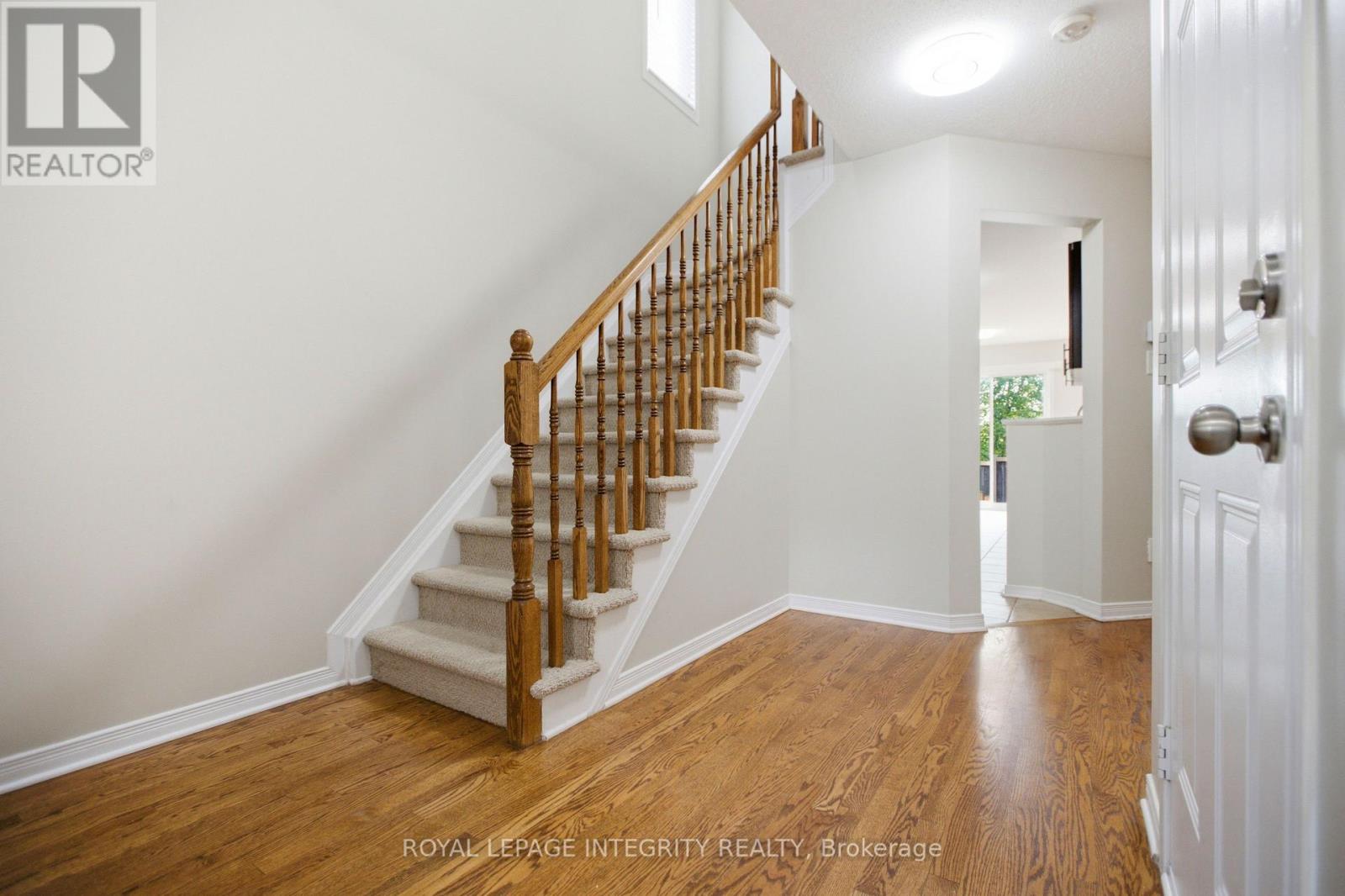 354 Rolling Meadow Crescent, Ottawa, Ontario  K1W 0A7 - Photo 5 - X13442142