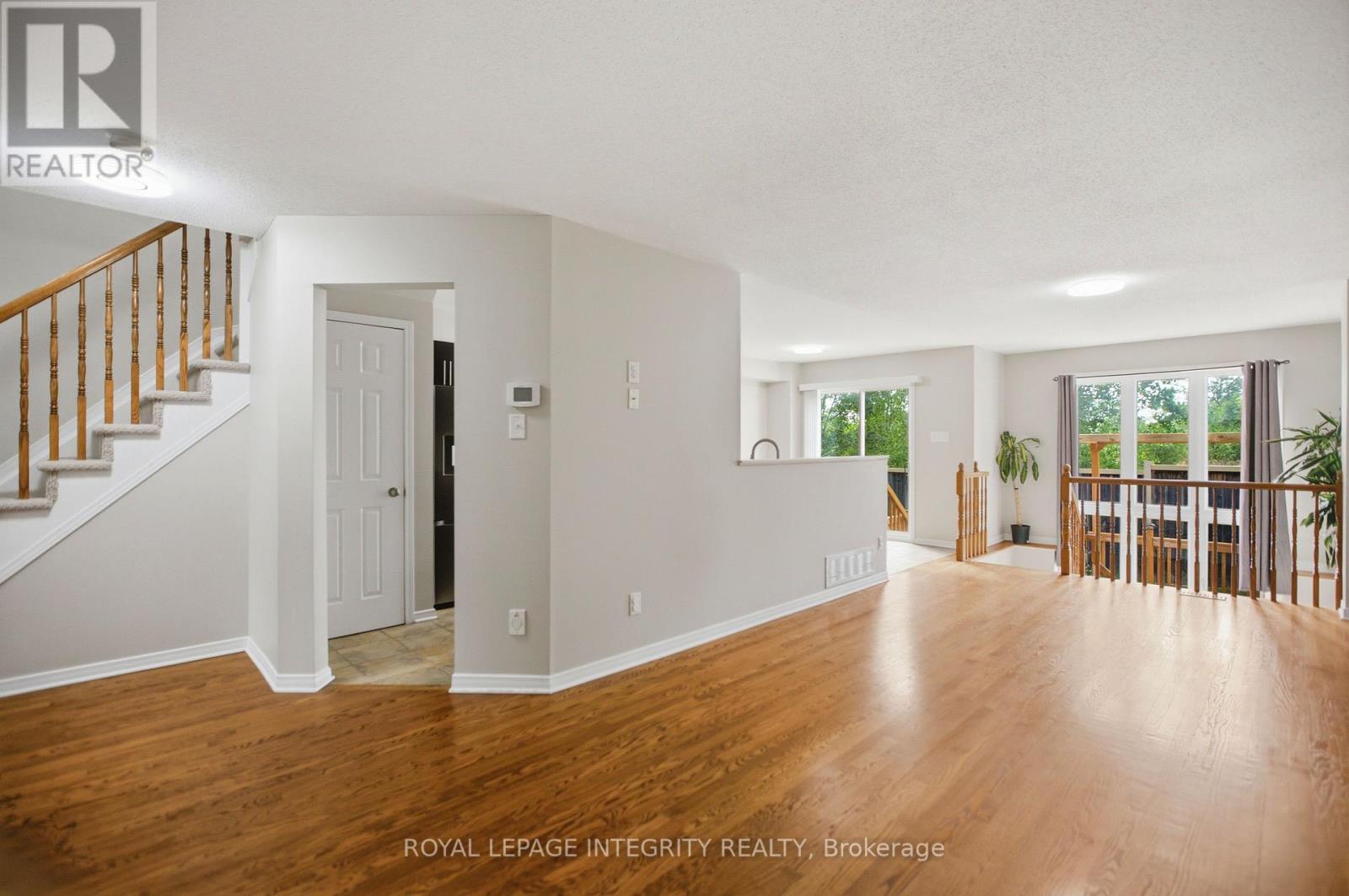 354 Rolling Meadow Crescent, Ottawa, Ontario  K1W 0A7 - Photo 7 - X13442142
