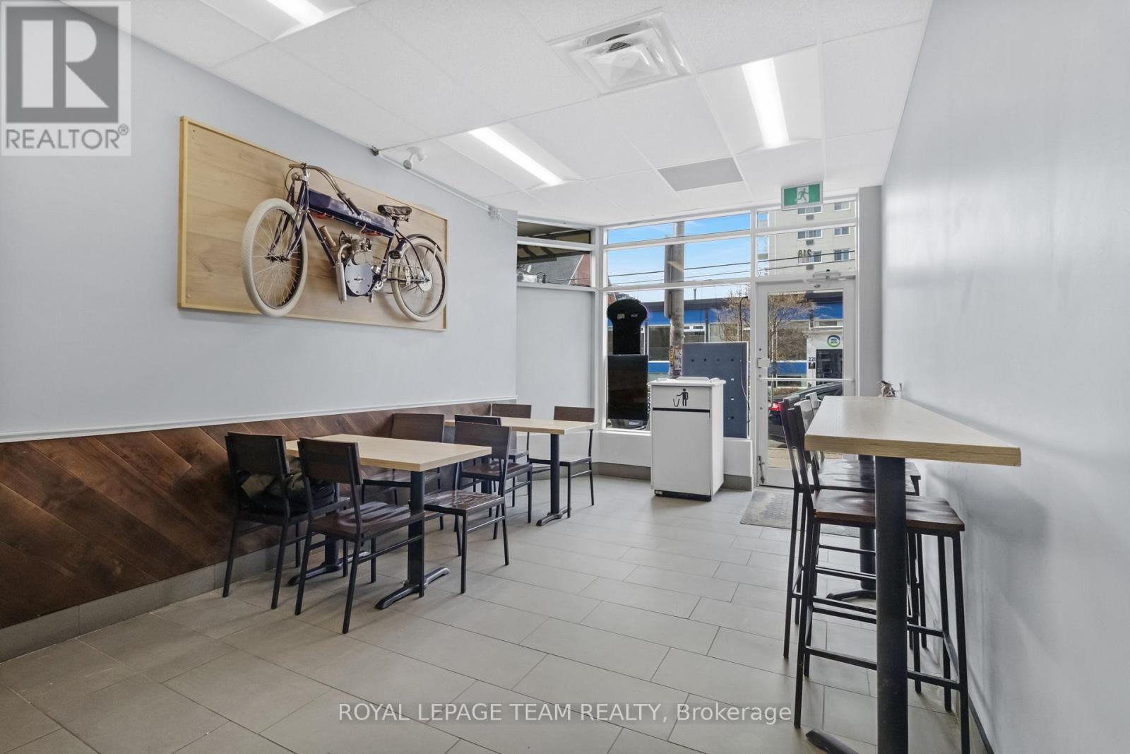 218 Laurier Avenue E, Ottawa, Ontario  K1N 6P2 - Photo 2 - X13442260