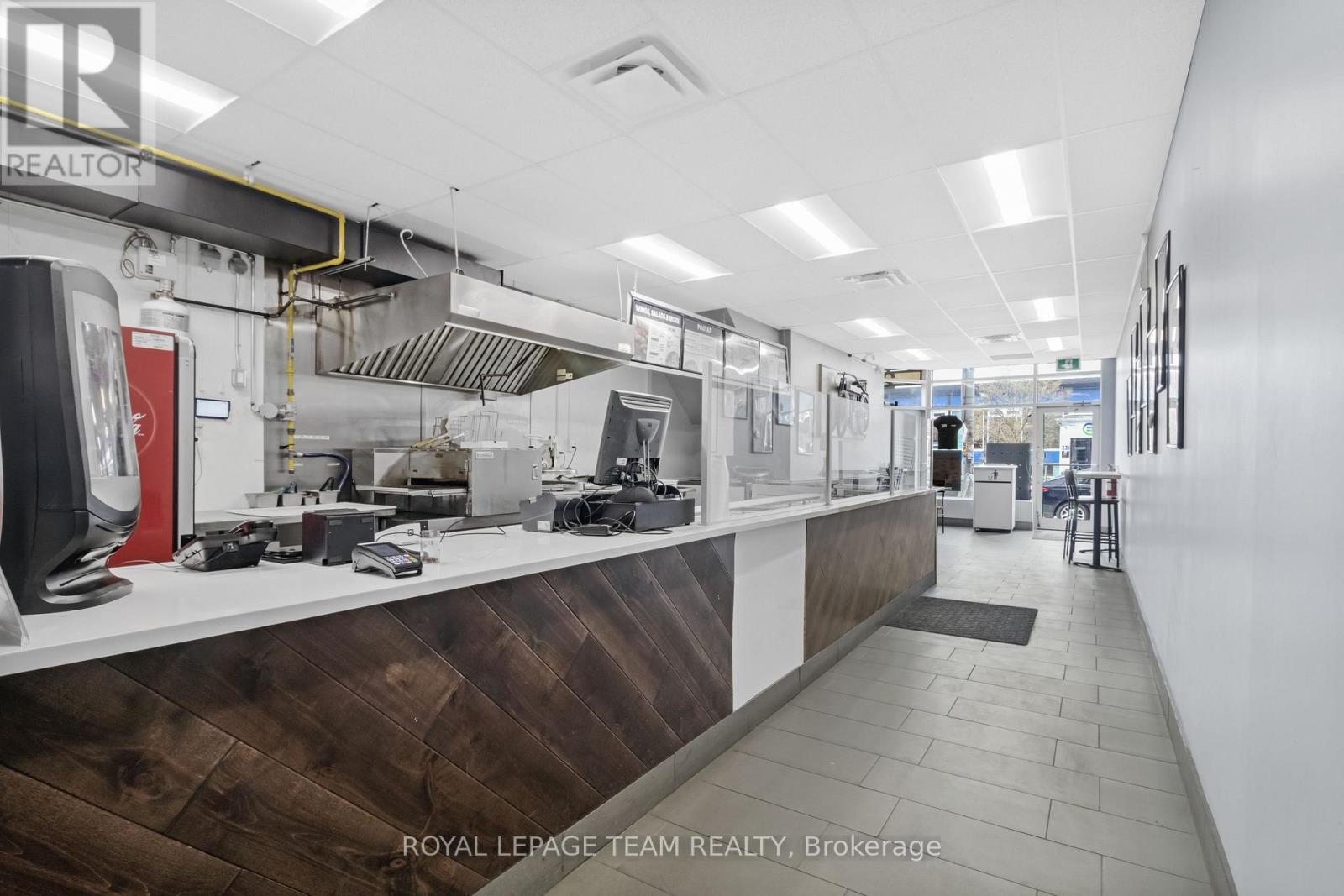 218 Laurier Avenue E, Ottawa, Ontario  K1N 6P2 - Photo 6 - X13442260