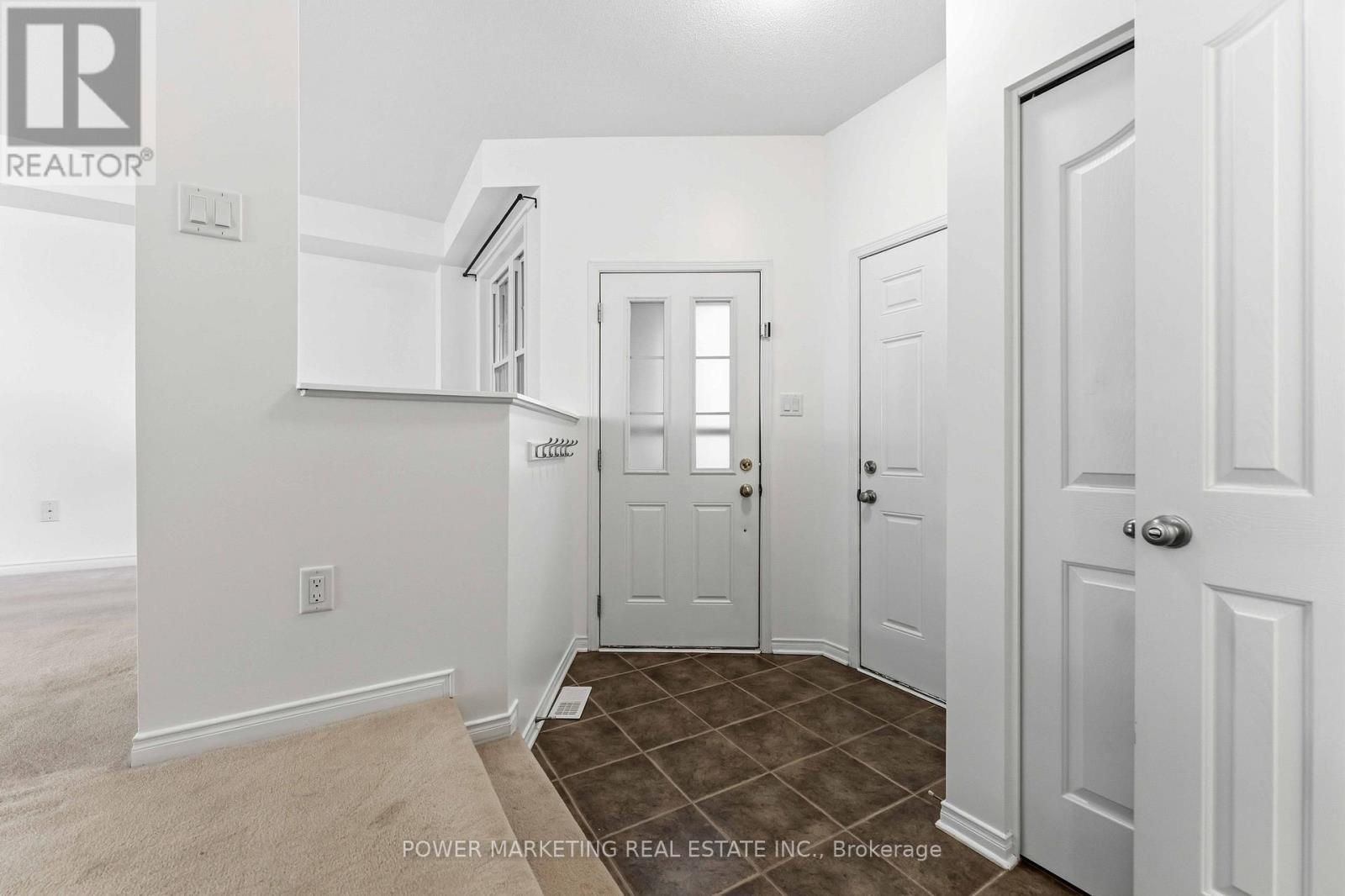 326 Applecross Crescent, Ottawa, Ontario  K2K 0C4 - Photo 4 - X13442430
