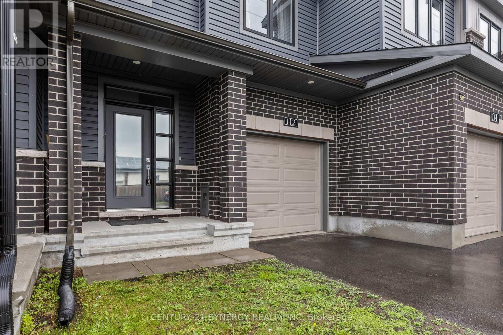 112 Attwell Private, Ottawa, Ontario  K2K 0P6 - Photo 2 - X13442582