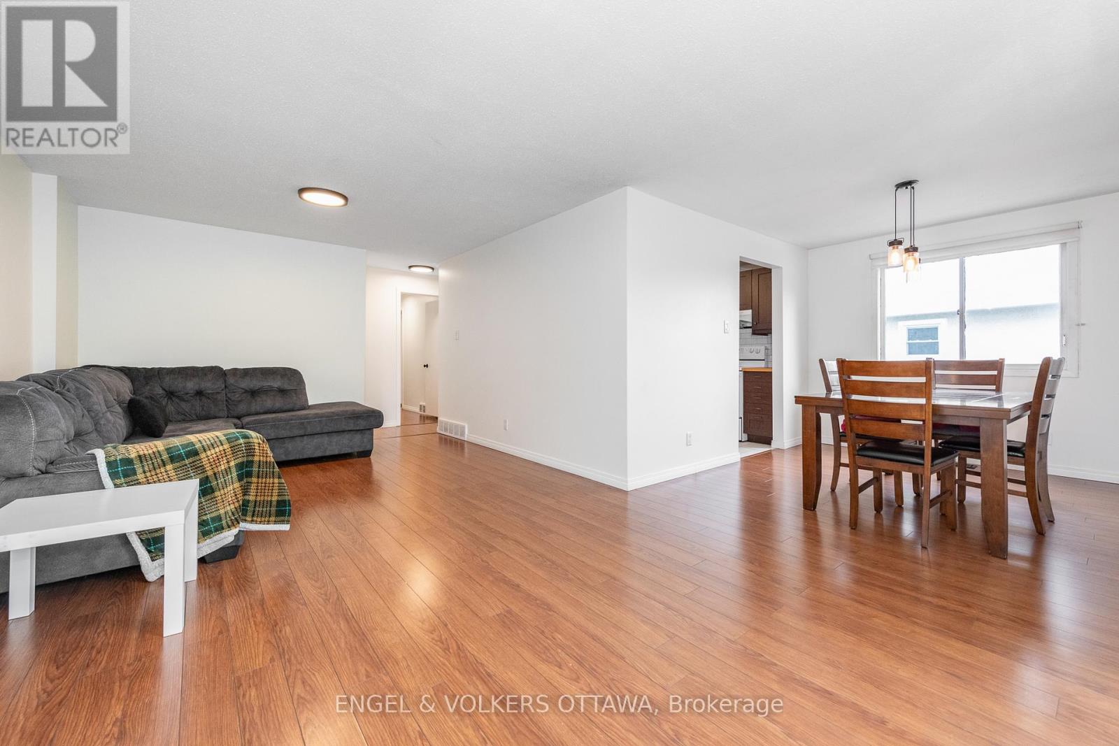 75 Woodfield Drive, Ottawa, Ontario  K2G 0A1 - Photo 7 - X13442588