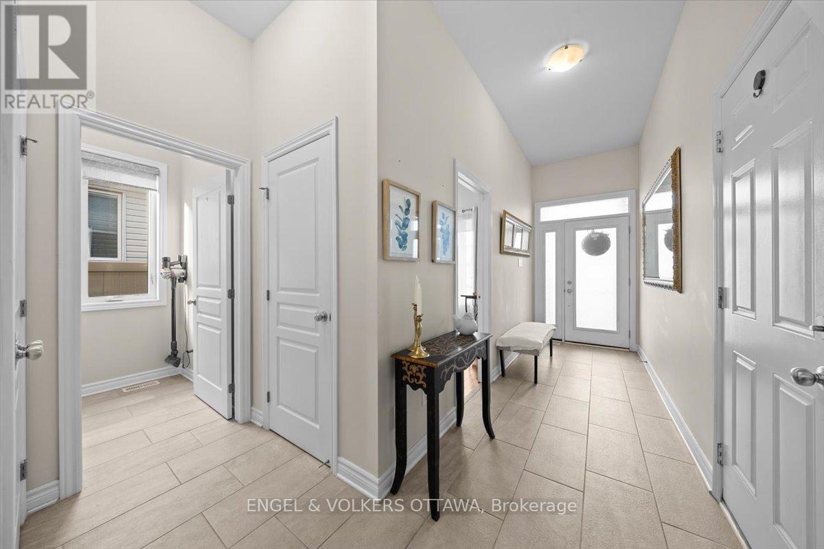 629 Bruxelles Street, Russell, Ontario  K0A 1W0 - Photo 3 - X13442602