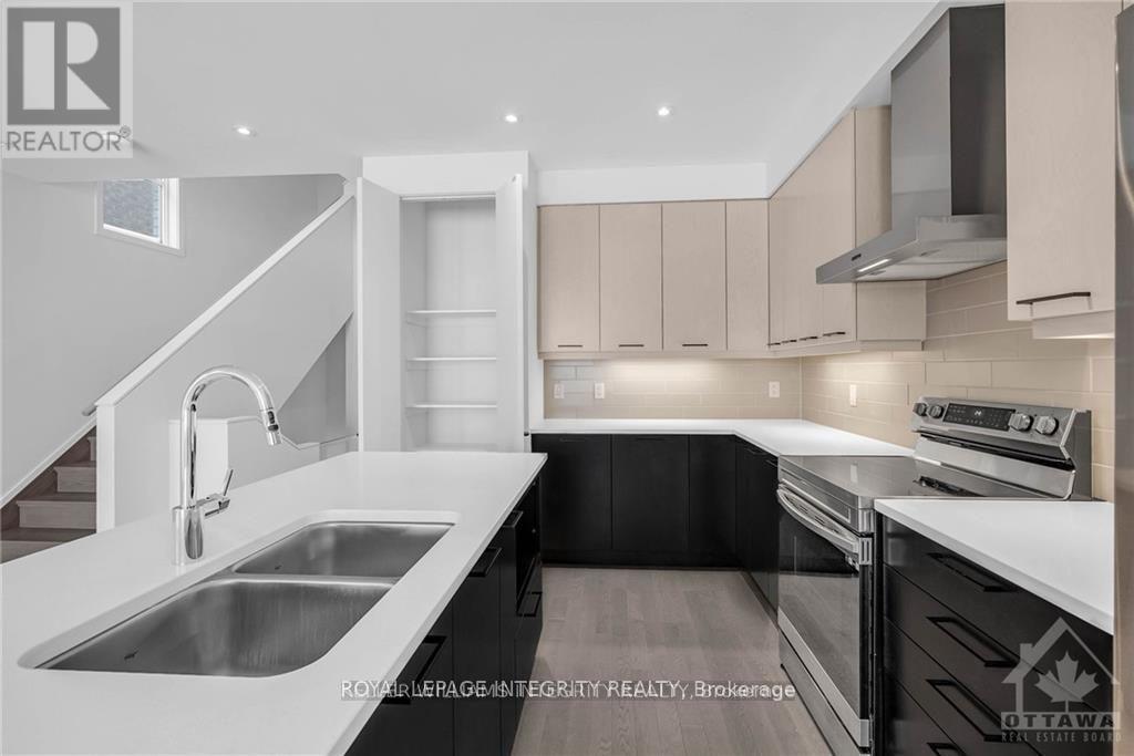 254 Shuttleworth Drive, Ottawa, Ontario  K1T 0T4 - Photo 10 - X13442664