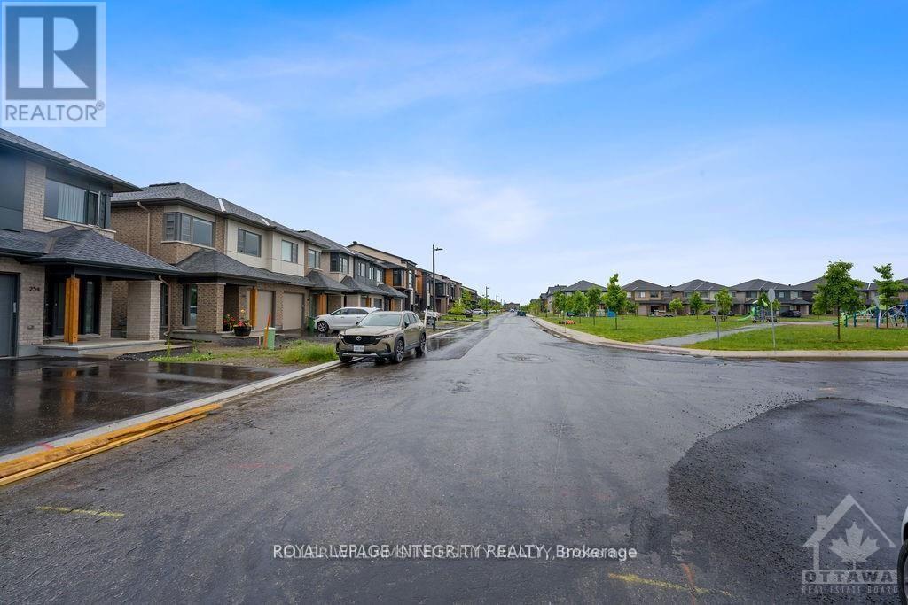 254 Shuttleworth Drive, Ottawa, Ontario  K1T 0T4 - Photo 30 - X13442664