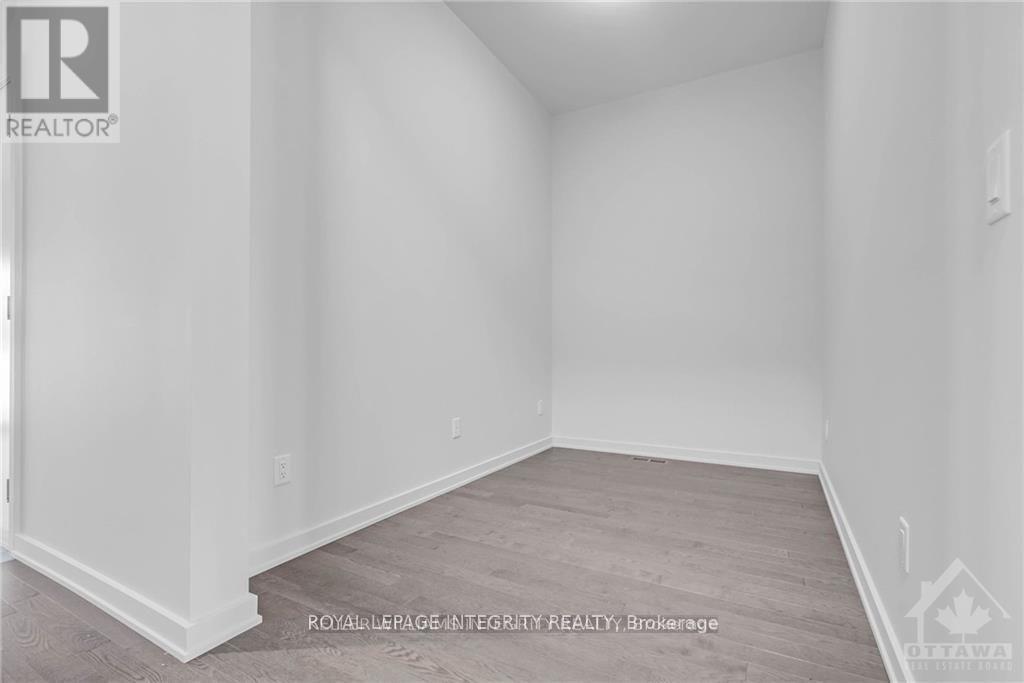 254 Shuttleworth Drive, Ottawa, Ontario  K1T 0T4 - Photo 6 - X13442664