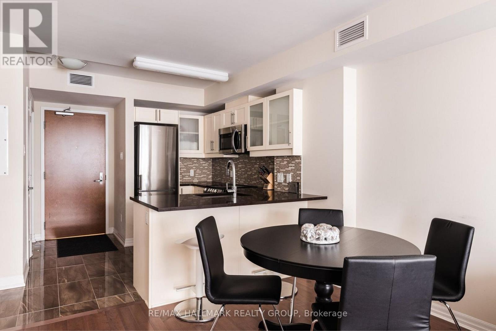 2106 - 195 Besserer Street, Ottawa, Ontario  K1N 0B6 - Photo 5 - X13442690