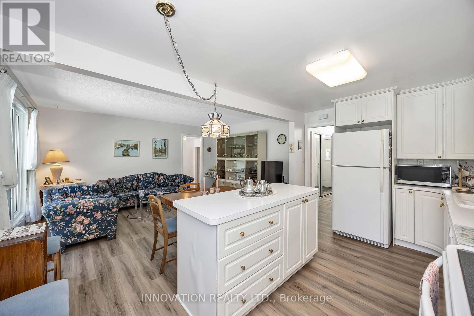 8 Sandwell Crescent, Ottawa, Ontario  K2K 1V3 - Photo 8 - X13442832