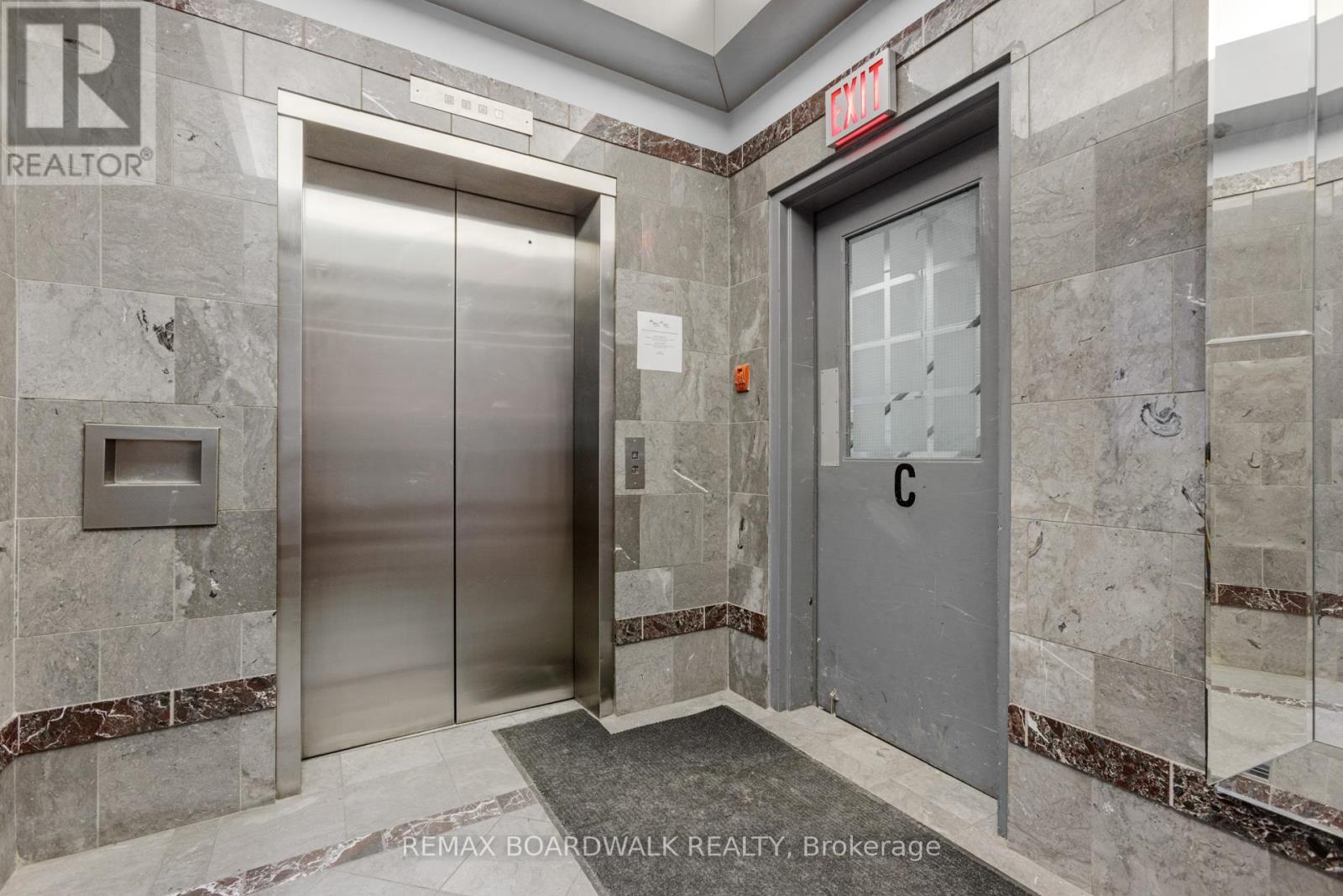 102 Bank Street, Ottawa, Ontario  K1P 5N4 - Photo 4 - X13442906