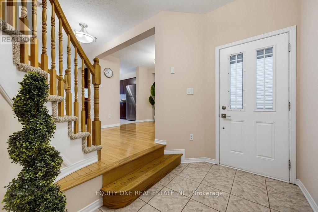 325 Applecross Crescent, Ottawa, Ontario  K2K 0C4 - Photo 4 - X13443246