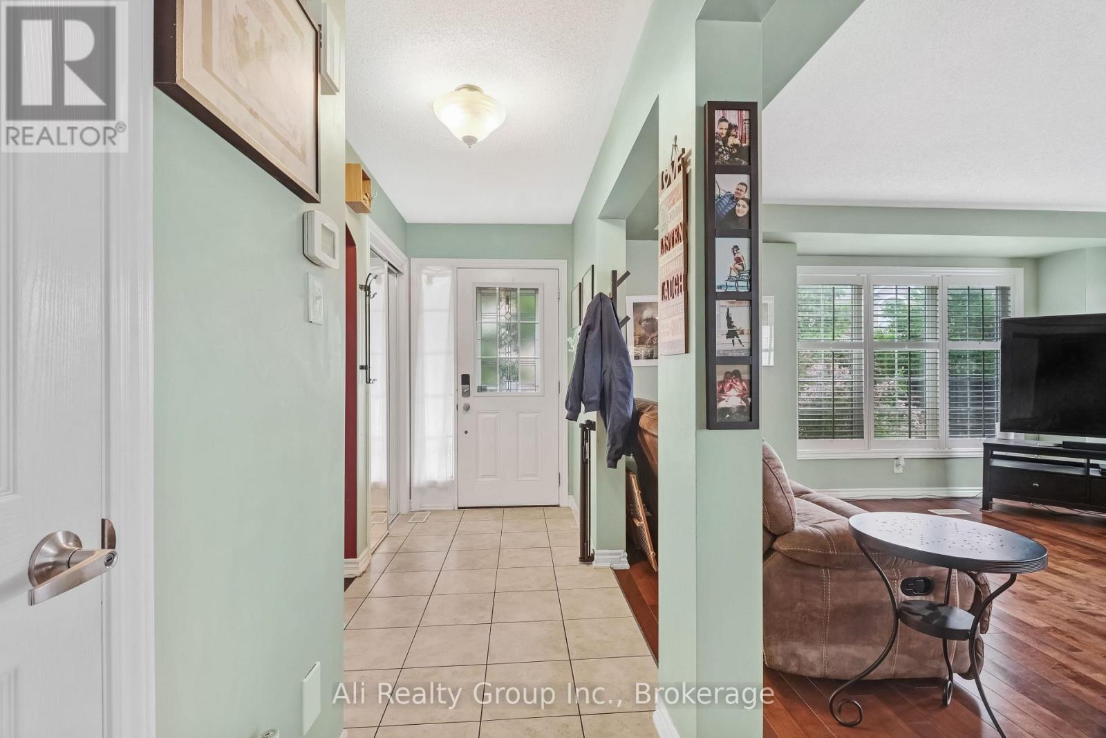 3022 Freshwater Way, Ottawa, Ontario  K2J 3V5 - Photo 13 - X13443368