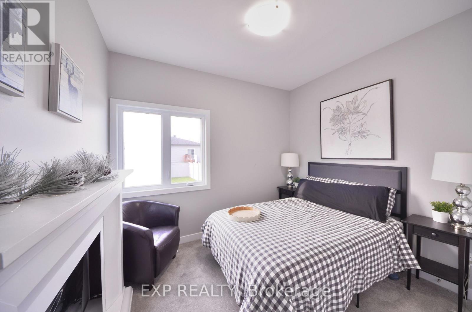 92 Chateauguay Street, Russell, Ontario  K0A 1W0 - Photo 14 - X13443408