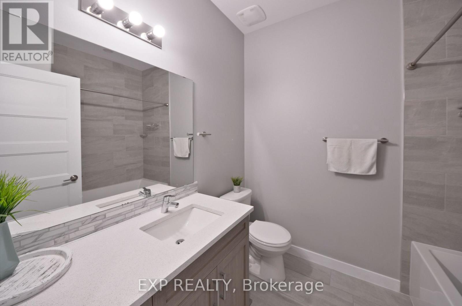 92 Chateauguay Street, Russell, Ontario  K0A 1W0 - Photo 15 - X13443408