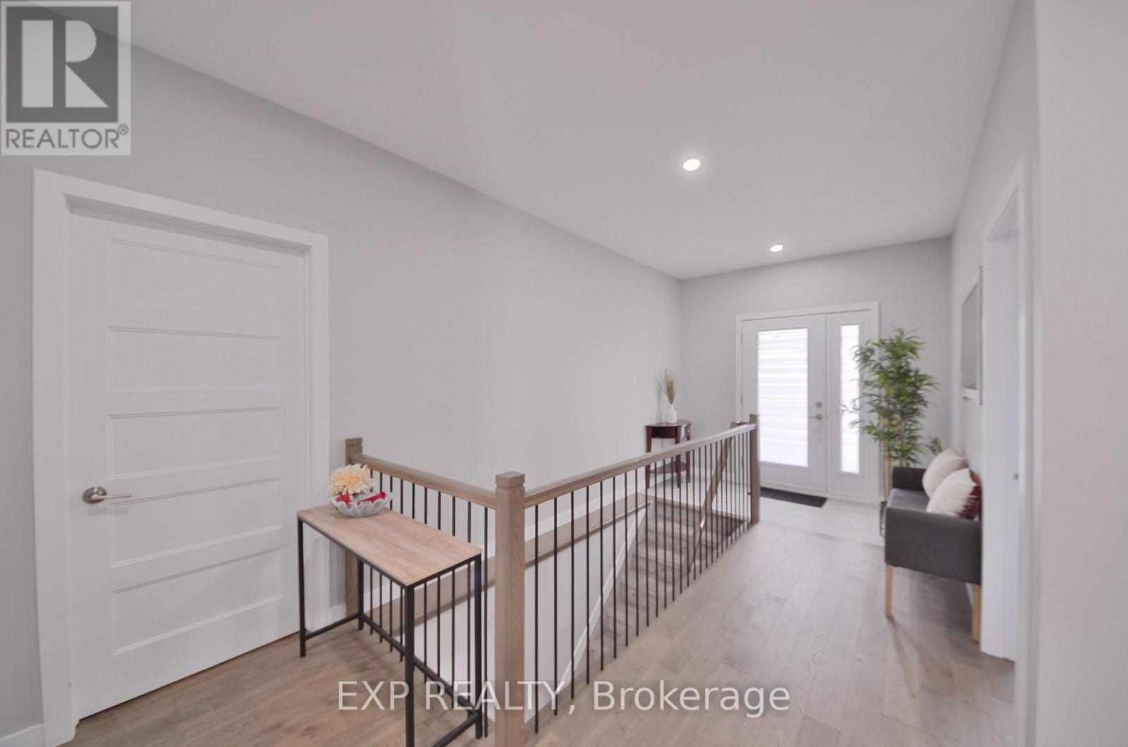 92 Chateauguay Street, Russell, Ontario  K0A 1W0 - Photo 9 - X13443408