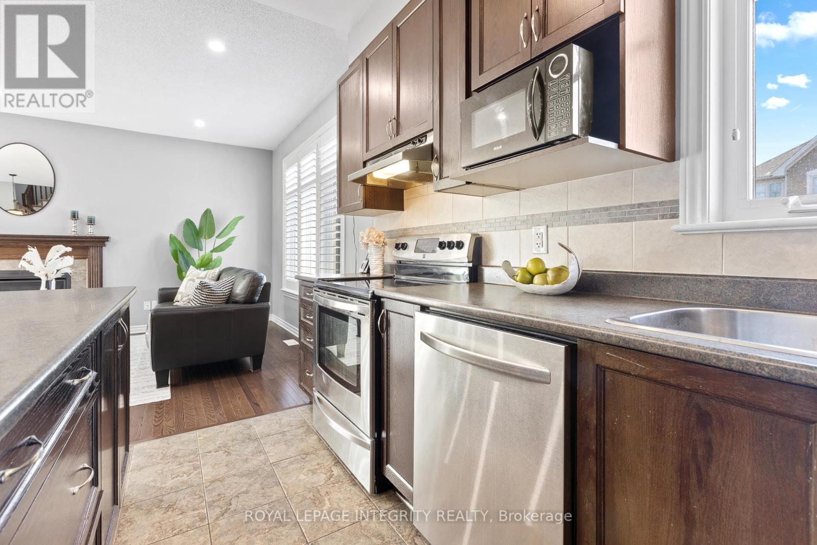 179 Flat Sedge Crescent, Ottawa, Ontario  K1T 0G9 - Photo 11 - X13443484