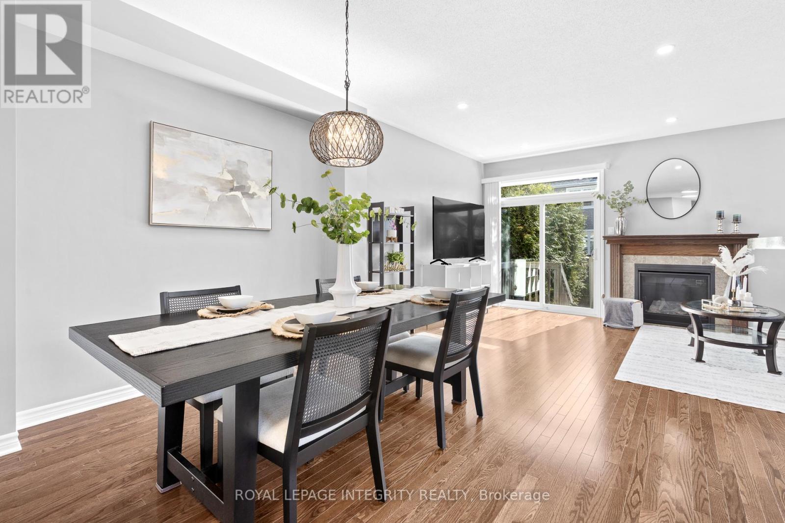 179 Flat Sedge Crescent, Ottawa, Ontario  K1T 0G9 - Photo 2 - X13443484
