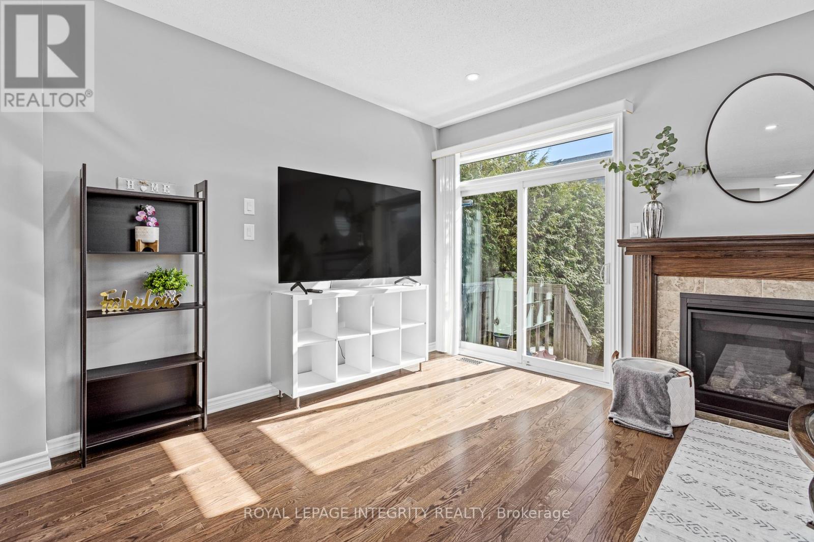179 Flat Sedge Crescent, Ottawa, Ontario  K1T 0G9 - Photo 3 - X13443484