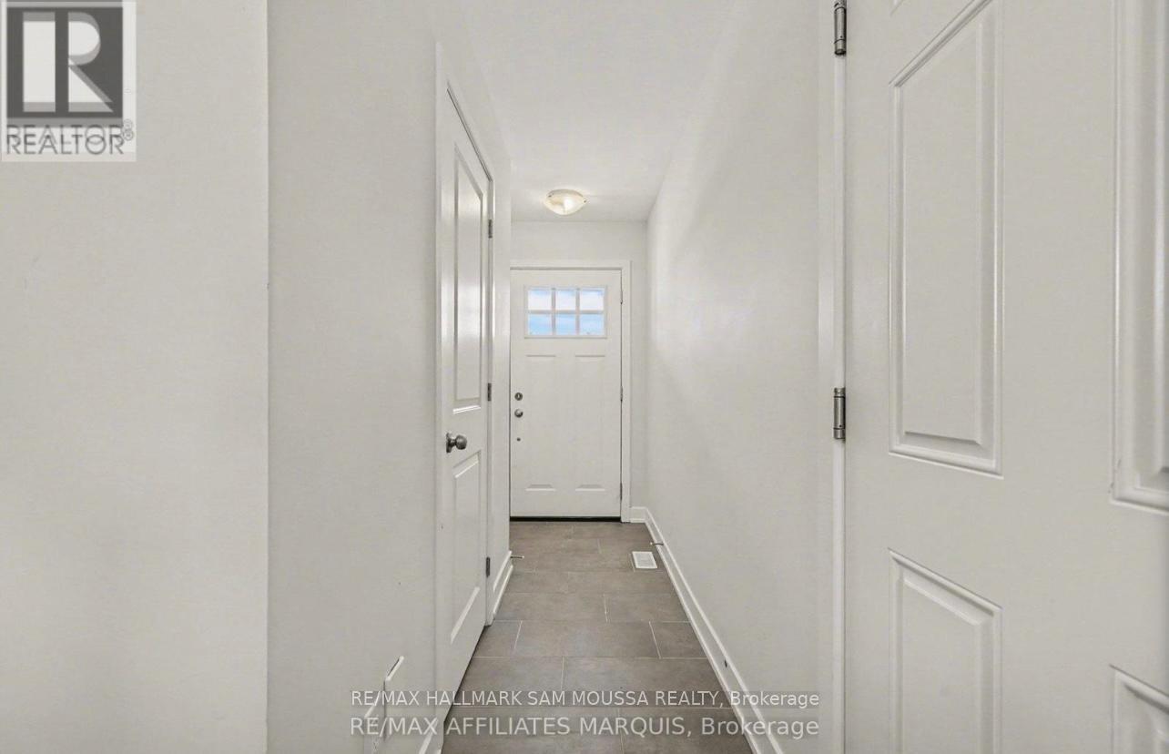 24 Staples Boulevard, Smiths Falls, Ontario  K7A 0B6 - Photo 4 - X13443648