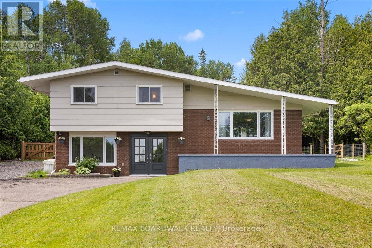 1079 RIVER ROAD S, McNab/Braeside, Ontario