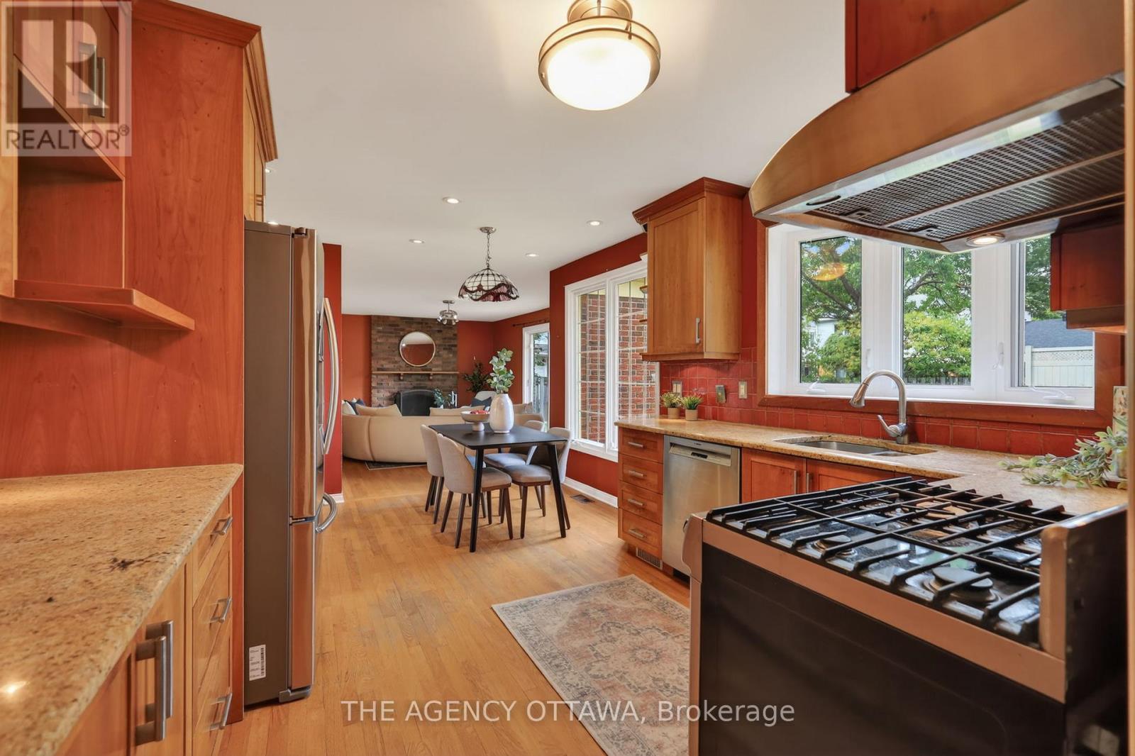 1681 Amberdale Crescent, Ottawa, Ontario  K1H 7B2 - Photo 11 - X13443844