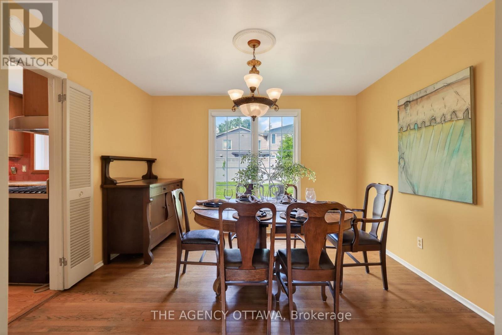 1681 Amberdale Crescent, Ottawa, Ontario  K1H 7B2 - Photo 9 - X13443844