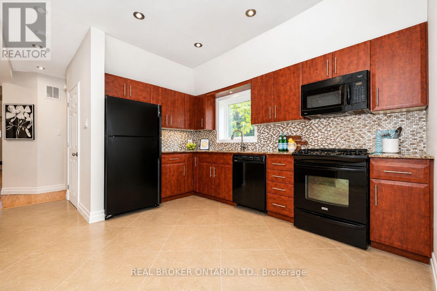 9 Graham Avenue, Ottawa, Ontario  K1S 0B6 - Photo 12 - X13443854