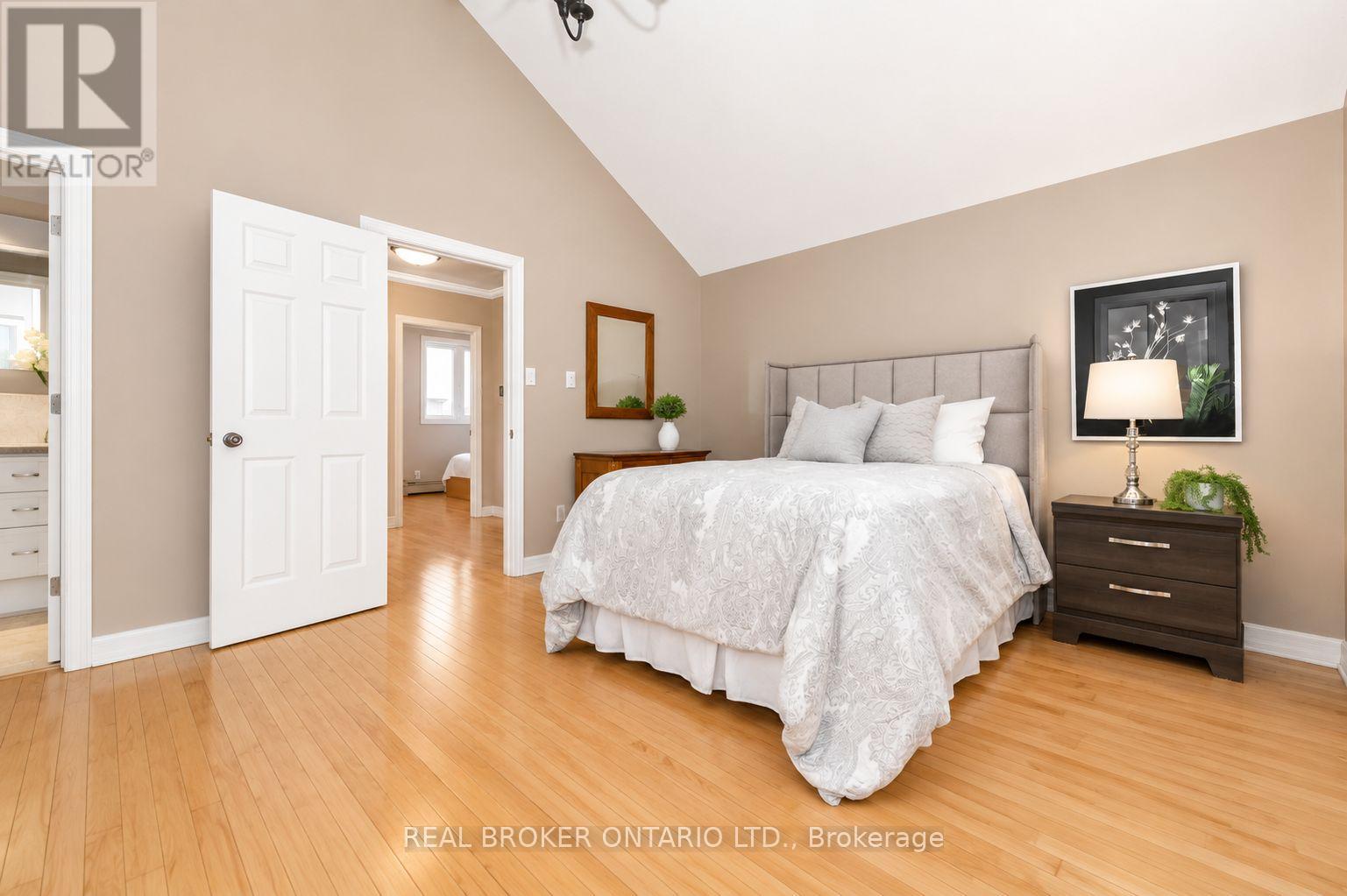 9 Graham Avenue, Ottawa, Ontario  K1S 0B6 - Photo 14 - X13443854