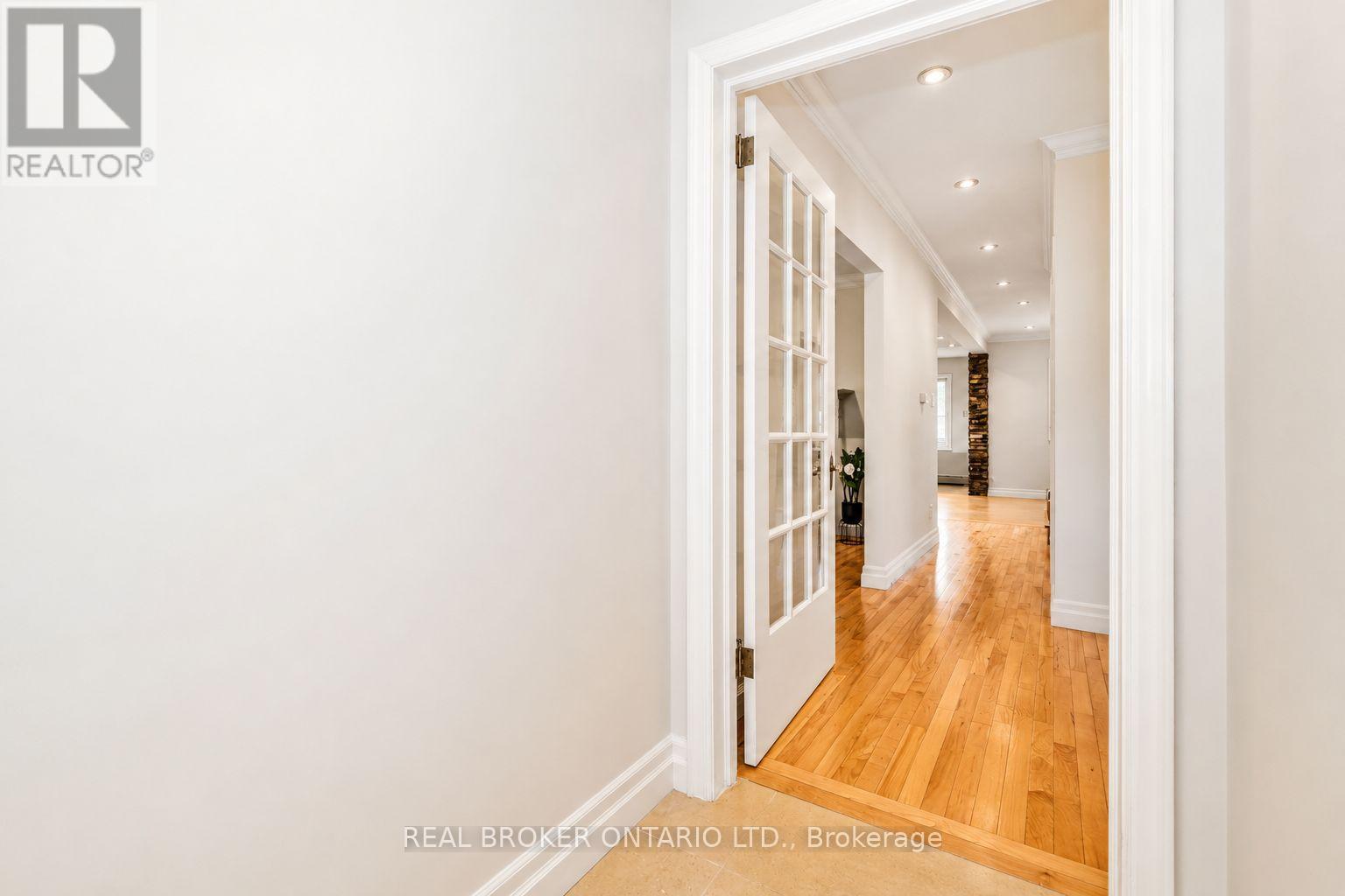 9 Graham Avenue, Ottawa, Ontario  K1S 0B6 - Photo 4 - X13443854