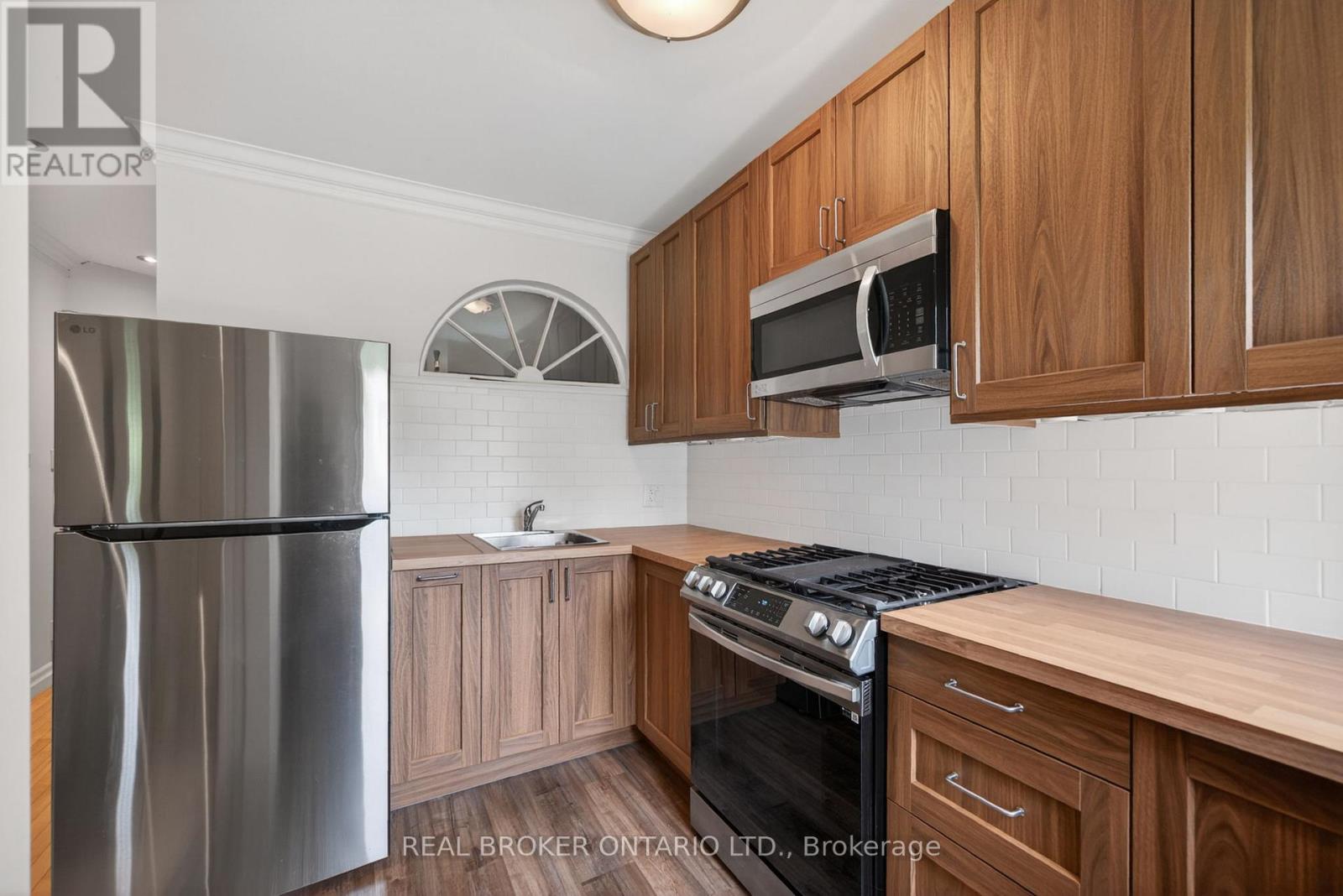 9 Graham Avenue, Ottawa, Ontario  K1S 0B6 - Photo 6 - X13443854