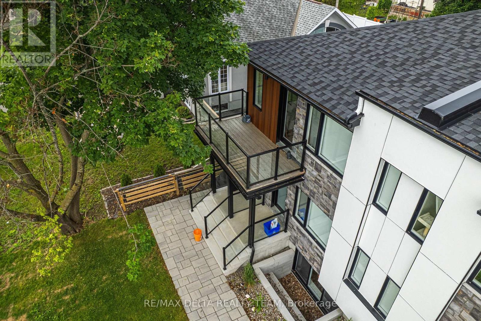77 Granton Avenue, Ottawa, Ontario  K2G 1L2 - Photo 10 - X13444086