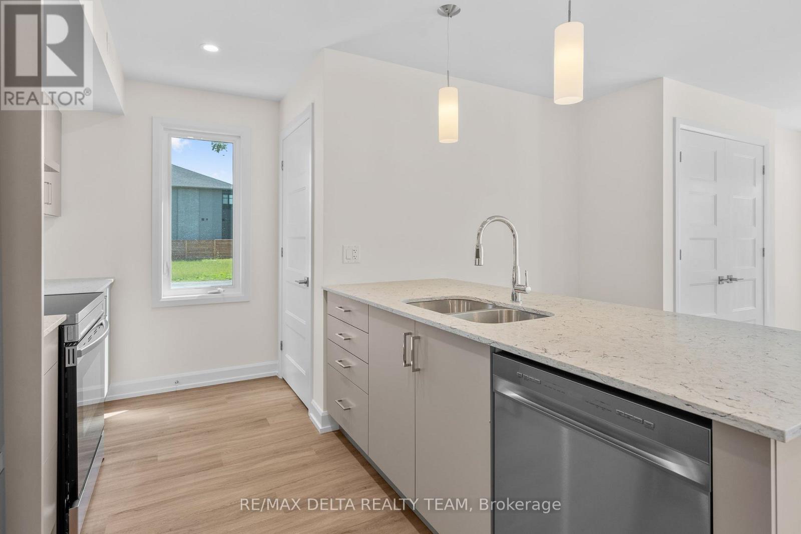 77 Granton Avenue, Ottawa, Ontario  K2G 1L2 - Photo 31 - X13444086