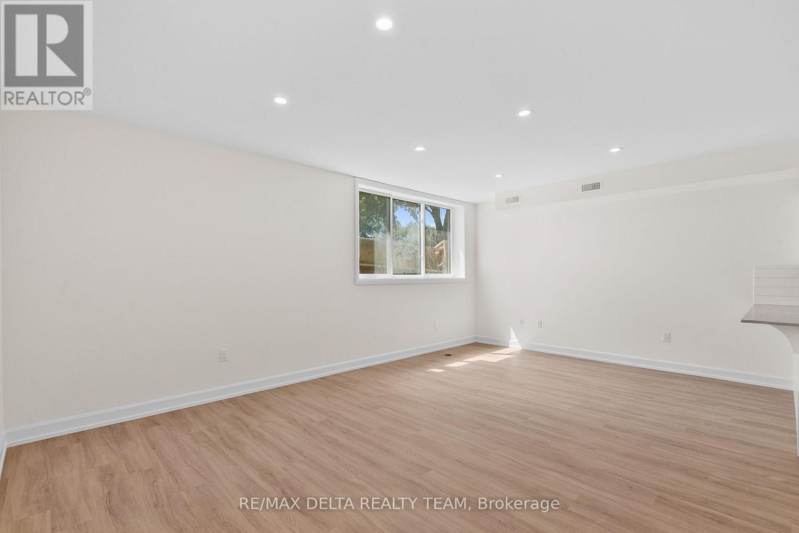 77 Granton Avenue, Ottawa, Ontario  K2G 1L2 - Photo 37 - X13444086